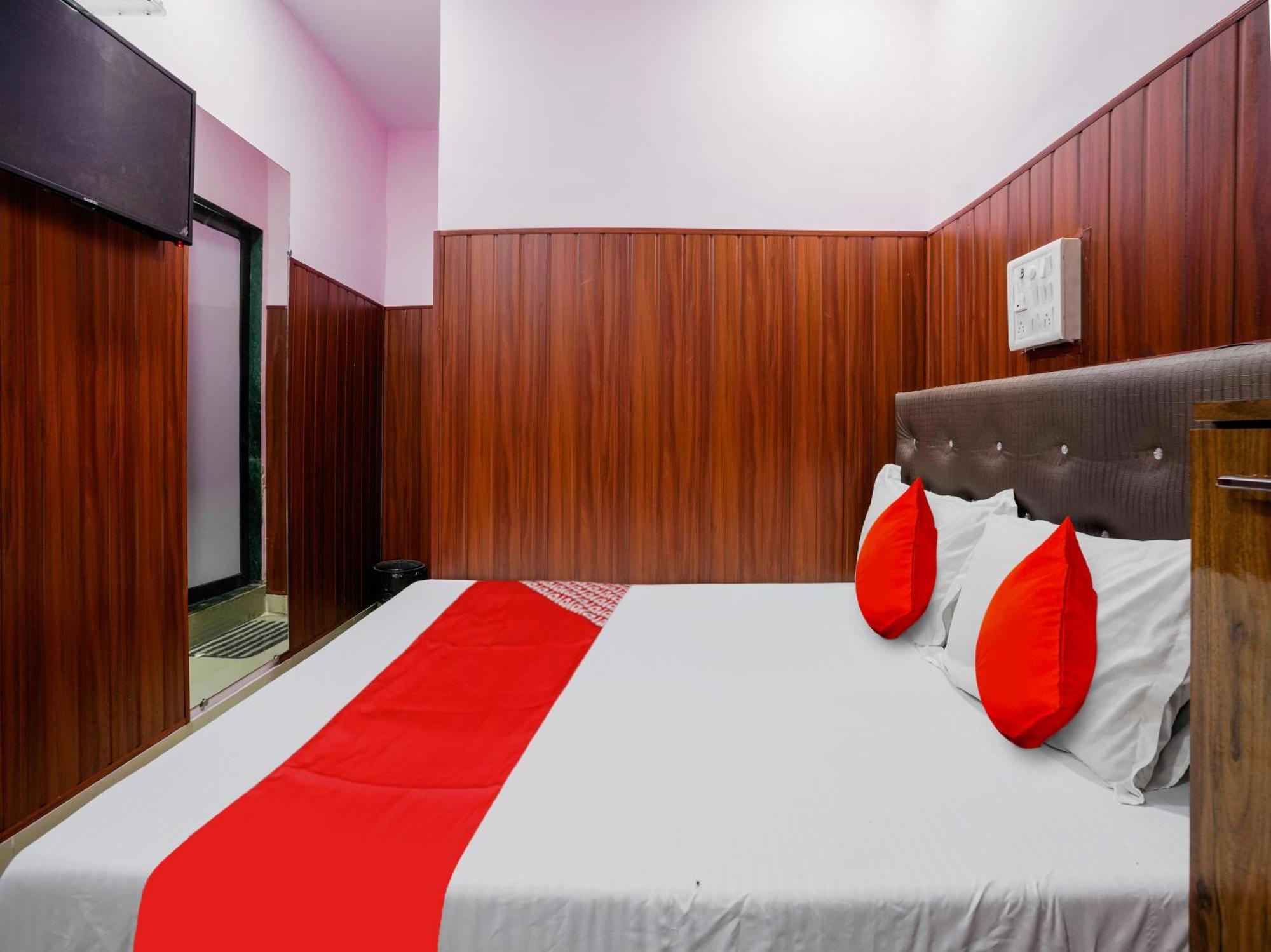 Hotel O Spotlight Тане Екстериор снимка