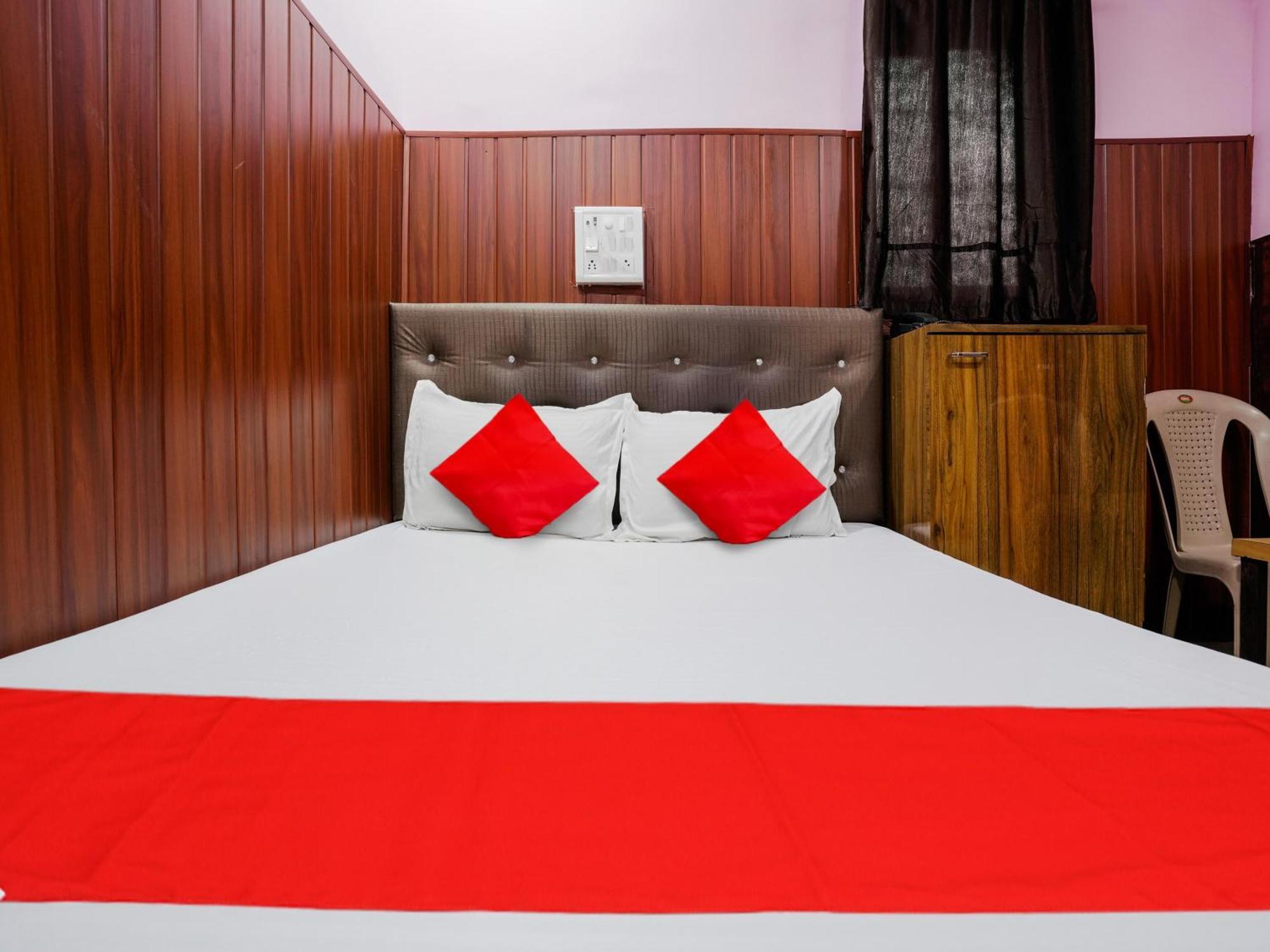 Hotel O Spotlight Тане Екстериор снимка